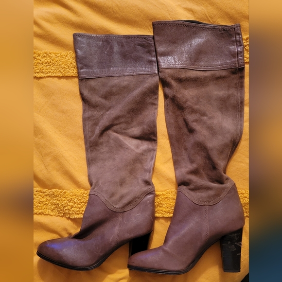 Multimedia Taupe Suede & Leather Heeled Italian Pull On Boots - Picture 4 of 5